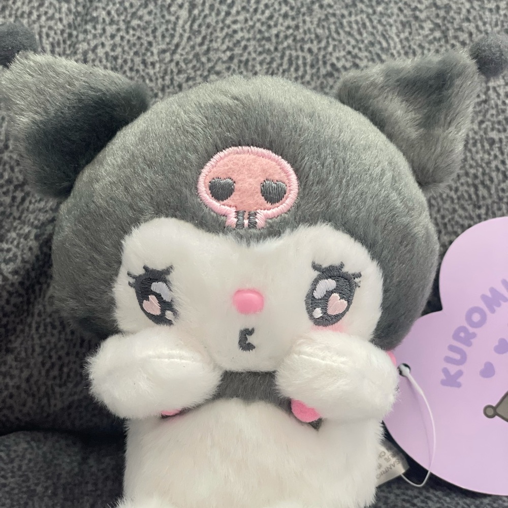 Hearts Eyes Kuromi Plush Plush Keychain (5.5”) - Picture 2 of 10